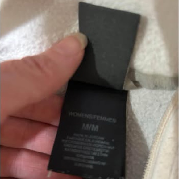 North Face Pull Over - Picture 2 of 2